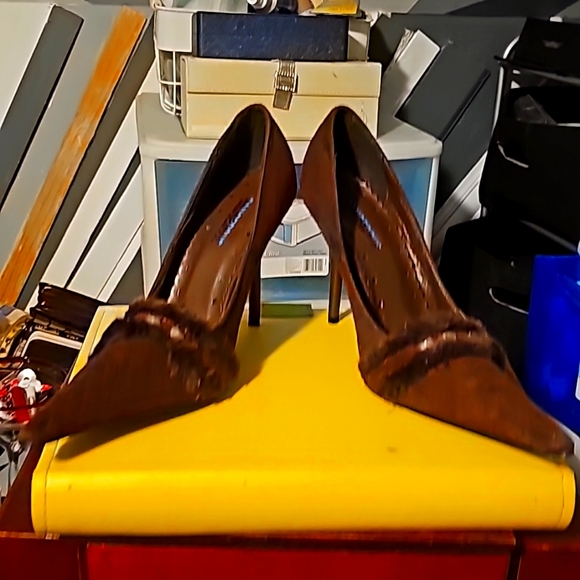 New Suede w/Fur Designer Shoes by Dangerous, Sz 8, Brown, Pointy Toe, 3" - Picture 6 of 10